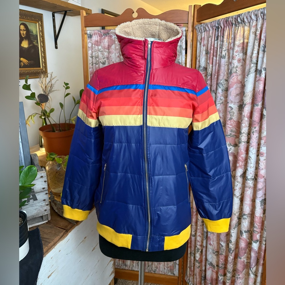 Retro Style Lightweight Puffer Jacket | Size L